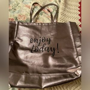 Super cute shopping bag that says Enjoy Today!